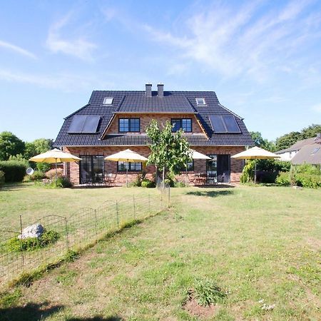 Ostseehaus Lea Doppelhaushaelfte Wiek auf Rügen المظهر الخارجي الصورة